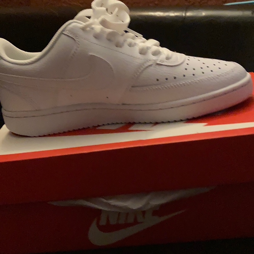 Nike wmns - Picture 2 of 3